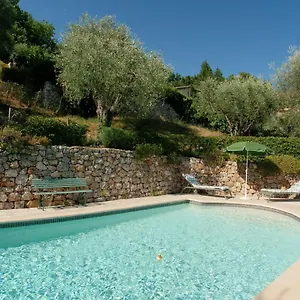 Daphne Bed & Breakfast
